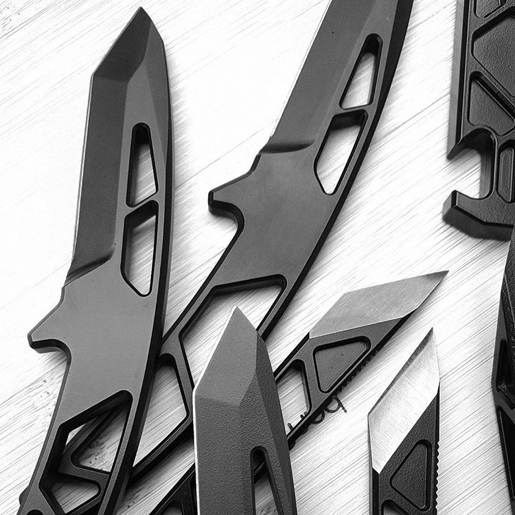 Alastor knives and Hachiman Kiridashi